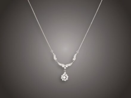 Nyakék, 585 au, 27 bril. cca. 0,80 ct, 6,5 g