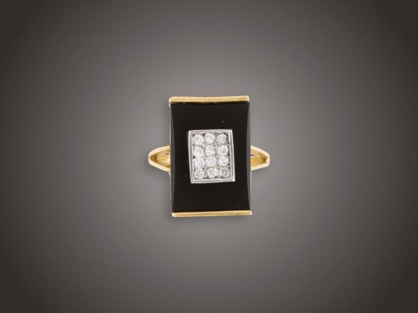 Gyűrű, 750 au, ónix, 12 bril. cca. 0,40 ct, 8,6 g