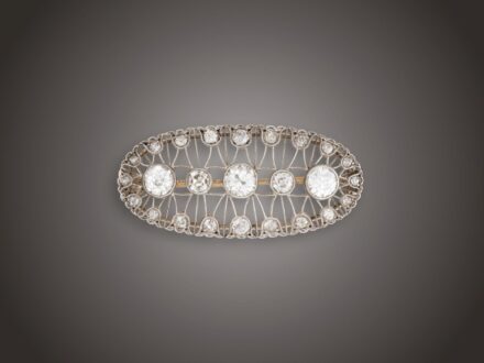 Melltű, 585 au, 25 bril. cca. 3,35 ct, 6,1 g