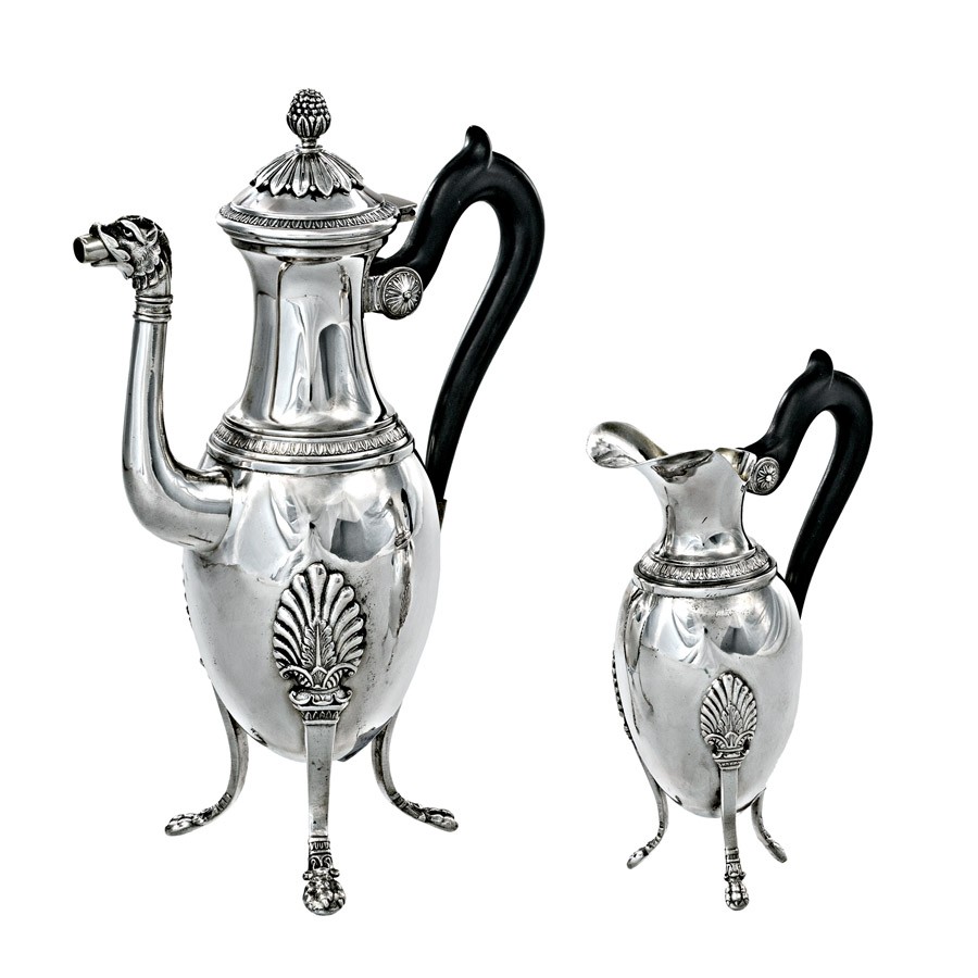 Kávéskanna és tejkiöntő