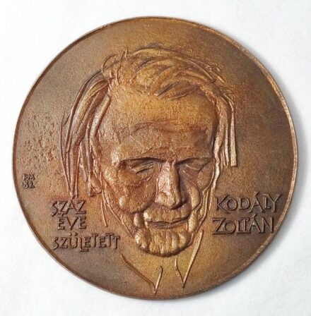 F.M. jelzéssel: Kodály Zoltán