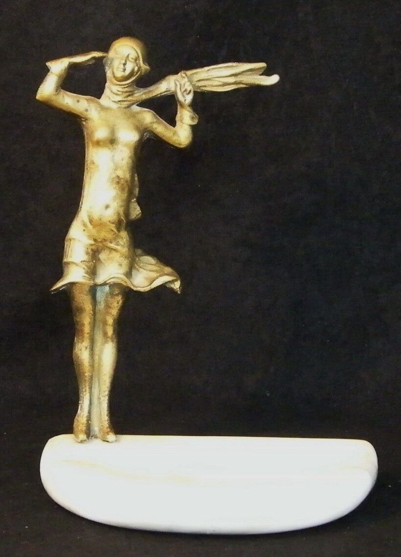 Szappantartó nőalakkal