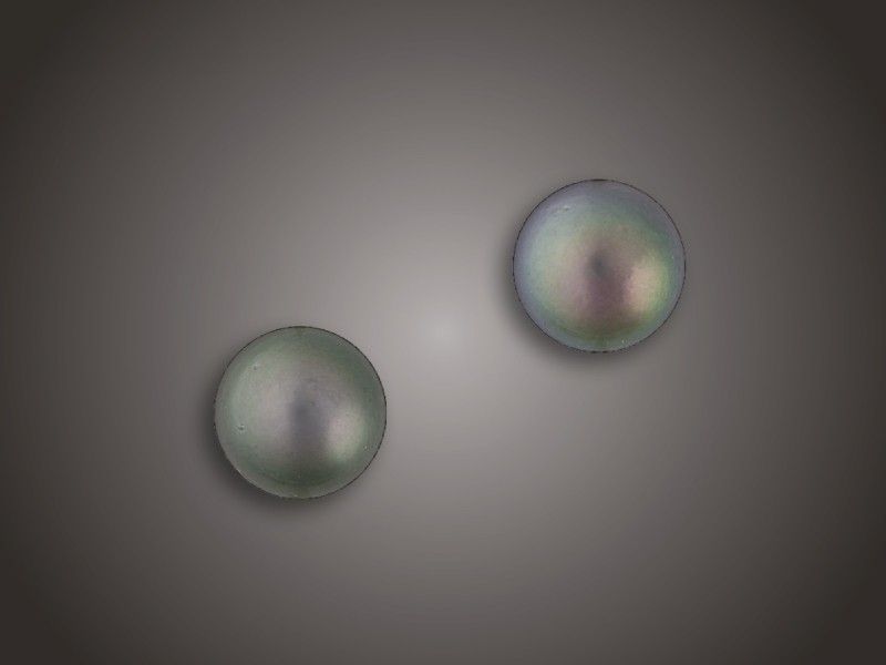 Fülbevaló pár
Fehérarany 585, 2 tahiti, tengeri tenyésztett gyöngy
díszítéssel, szemátmérő: 11,6 mm, beszúrós stiftes
szereléssel, 6,1 g