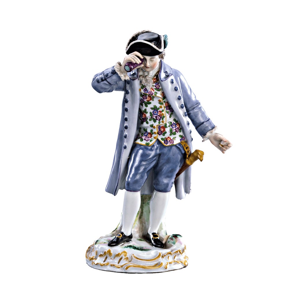 Kapitány távcsővel