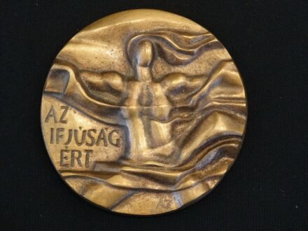 Asszonyi Tamás (1942): Állami Ifjúsági Bizottság Nívó díj