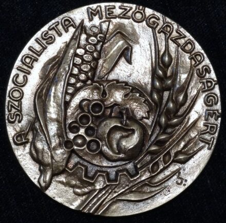 Lajos József (1936): A szocialista mzőgazdaságért