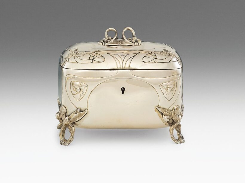 Bécsi szecessziós cukordoboz
Bécs, 1900 körül, Gedlitzka & Söhne.