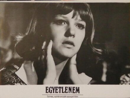 EGYETLENEM Színes, szinkronizált szovjet film