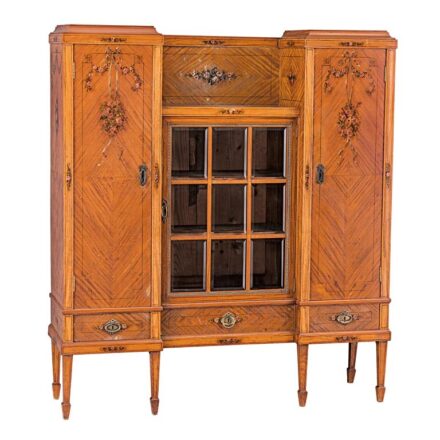Vitrines szekrény