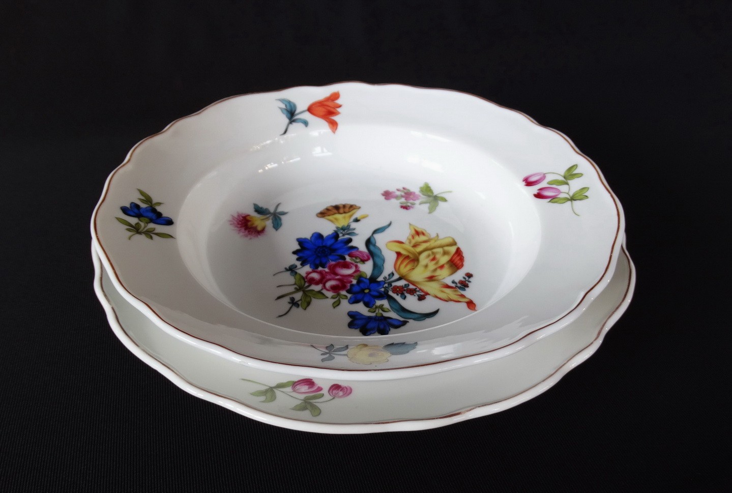 Lapos tényér, mély tányér, Hüttl Tivadar