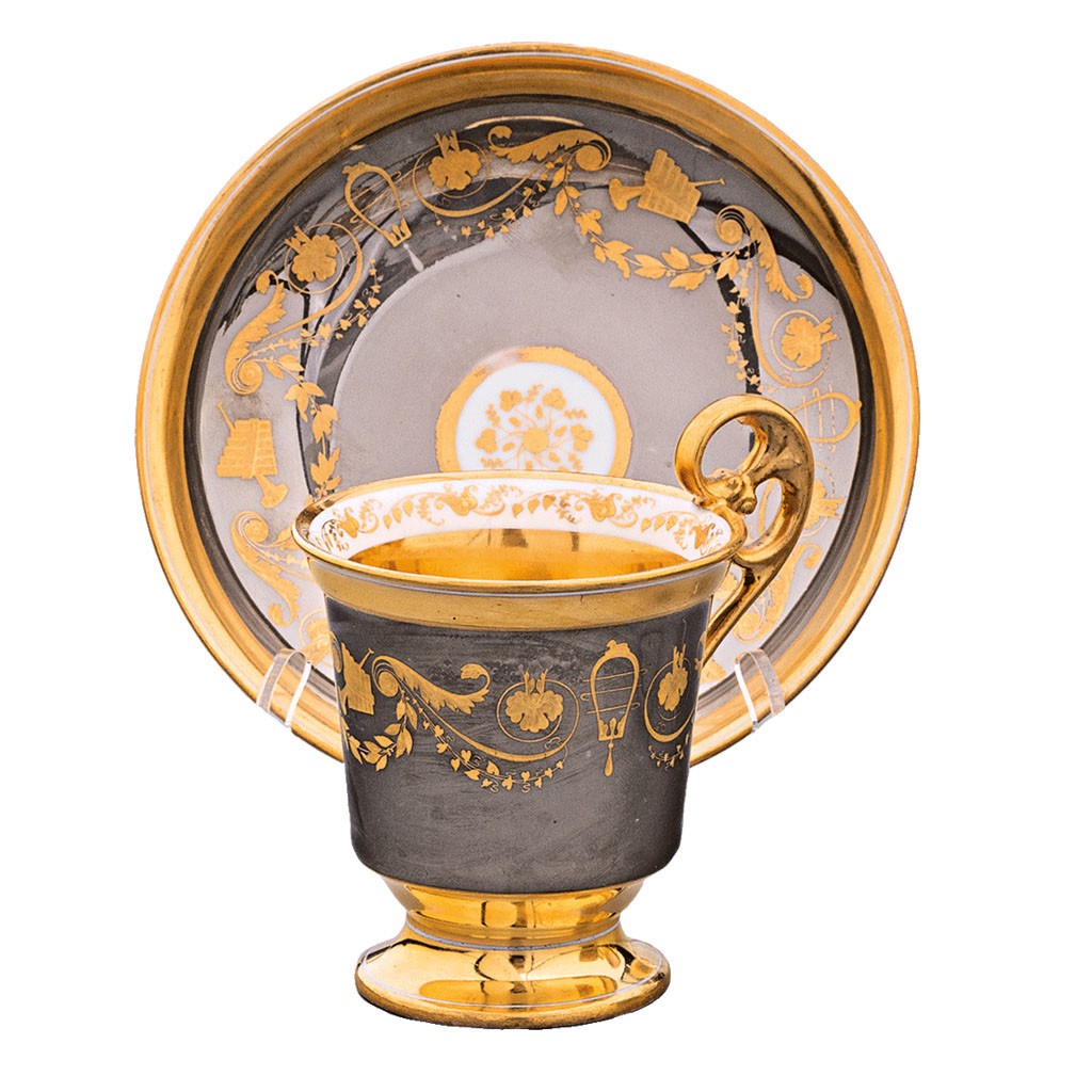 Csokoládés csésze és alj