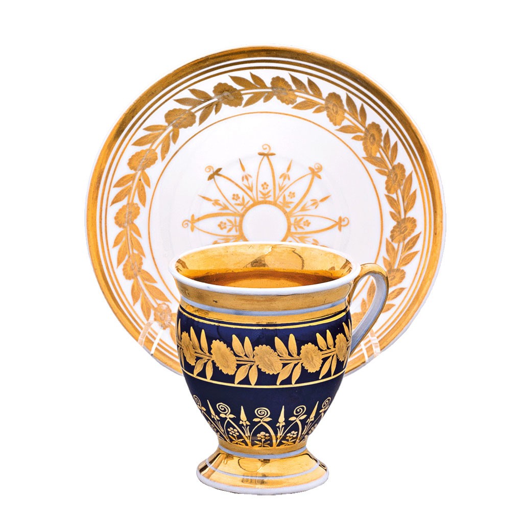 Csokoládés csésze és alj