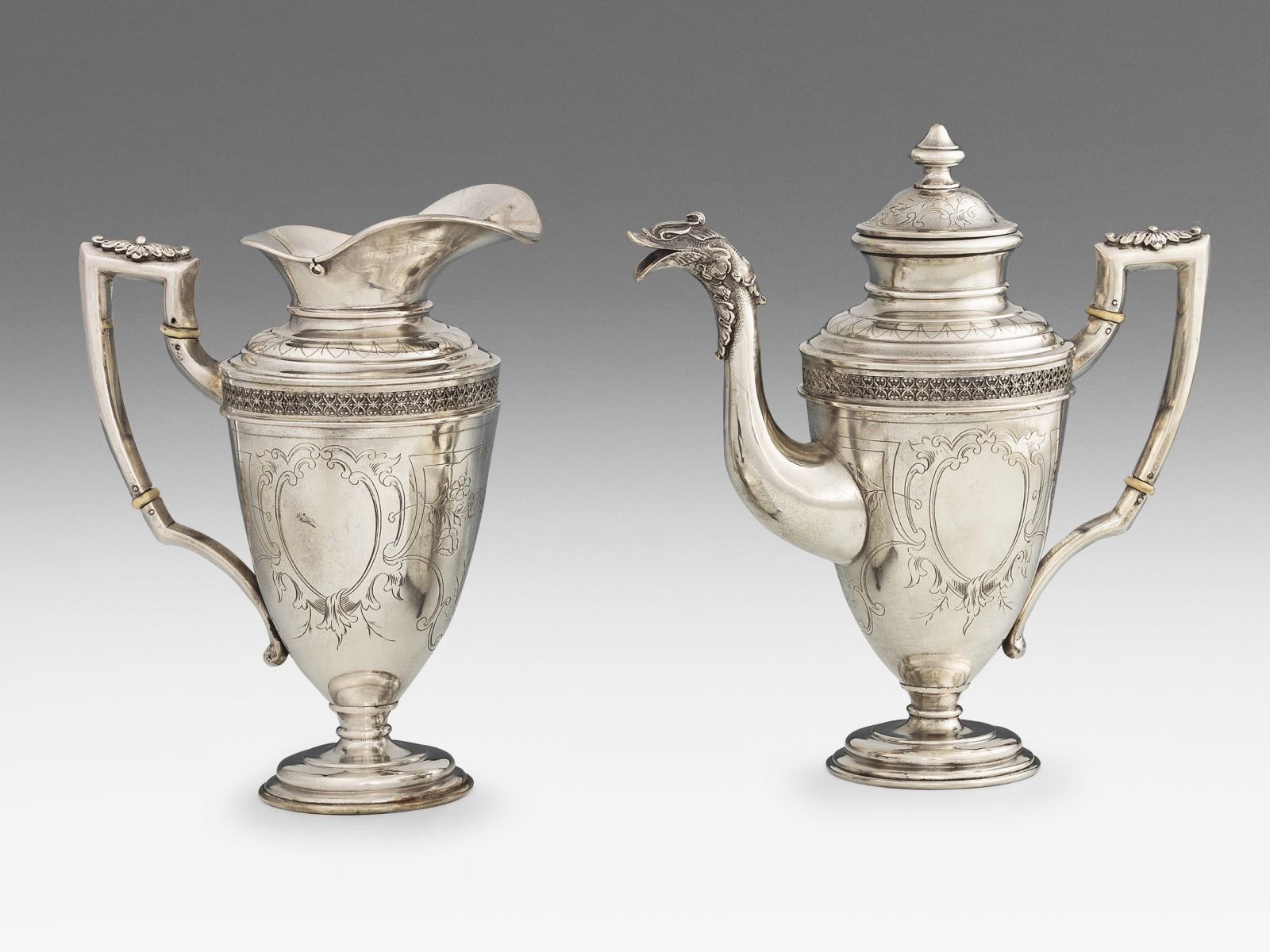 Historizáló teáskanna tejkiöntővel