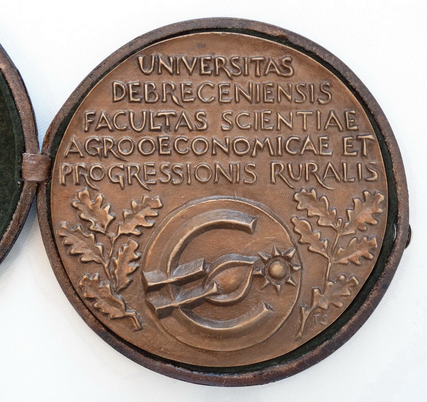 Tóth Sándor (1933): Debreceni Egyetem