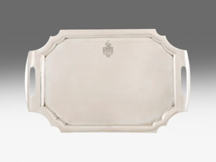 Art deco fülestálca