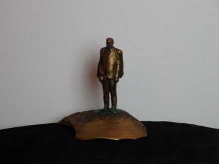 Ismeretlen alkotó, Veres Péter figura (Göncz Árpádnak dedikálva)