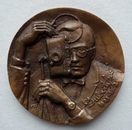 Várhelyi György (1942- ): Duloits Jenő plakett
