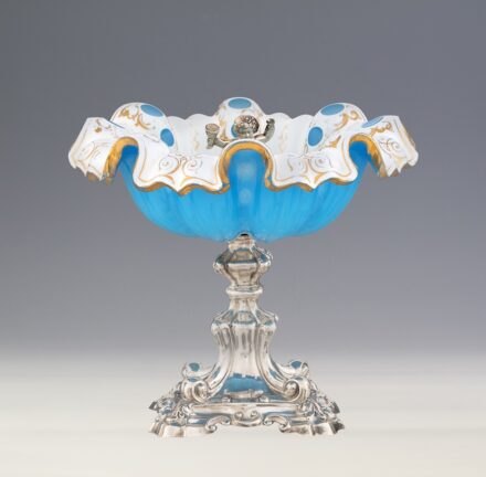 Biedermeier desszertestál
, Bécs, 1852.