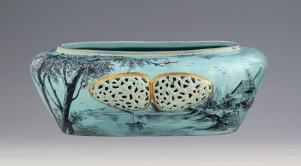 Fischer virágtartó díszedény
, Fischer Ignác, Budapest, 1900 körül