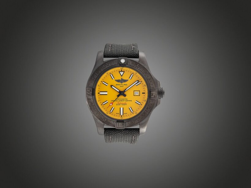 Breitling Avenger Blackbird Special Delivery férfi karóra