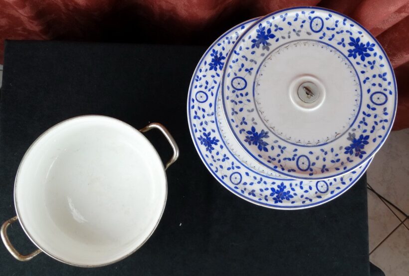 Konyhai tárgyak, 2db, tortatál, fém edény porcelán betéttel - Image 2