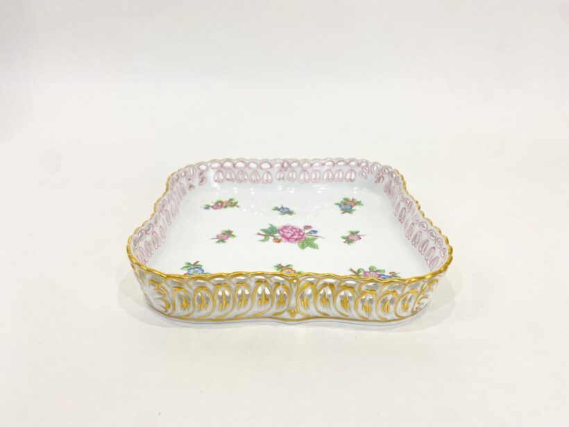 Herendi peremén áttört négyzet alakú porcelán, 20.sz. második fele