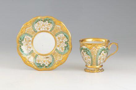 Biedermeier díszcsésze