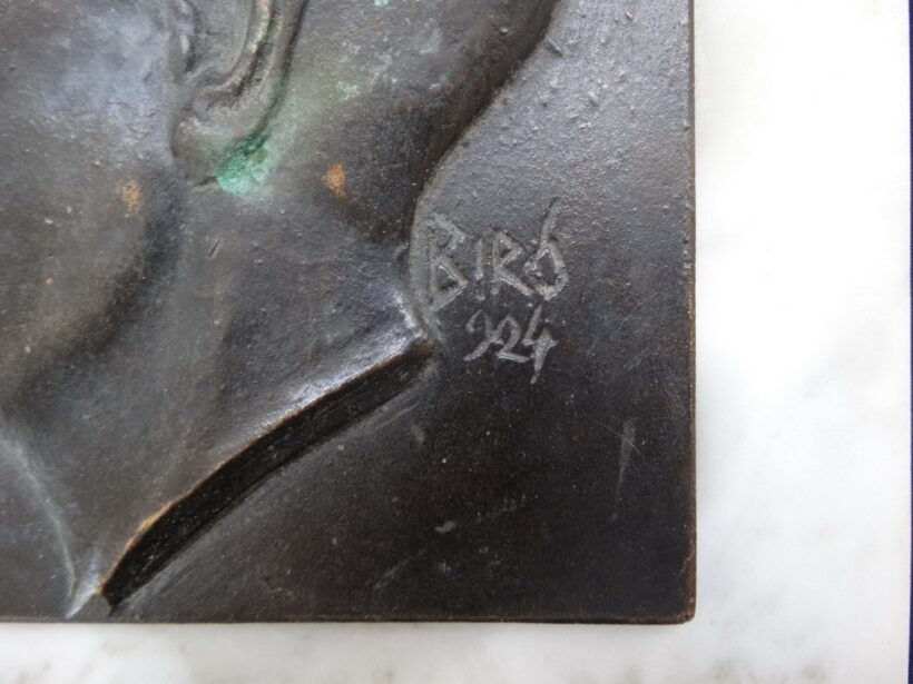 Bíró Mihály (1886 1948): Férfi portré relief, 1924 - Image 2