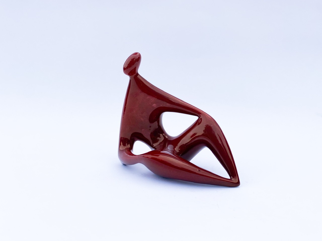 Zsolnay kisplasztika: Pihenő