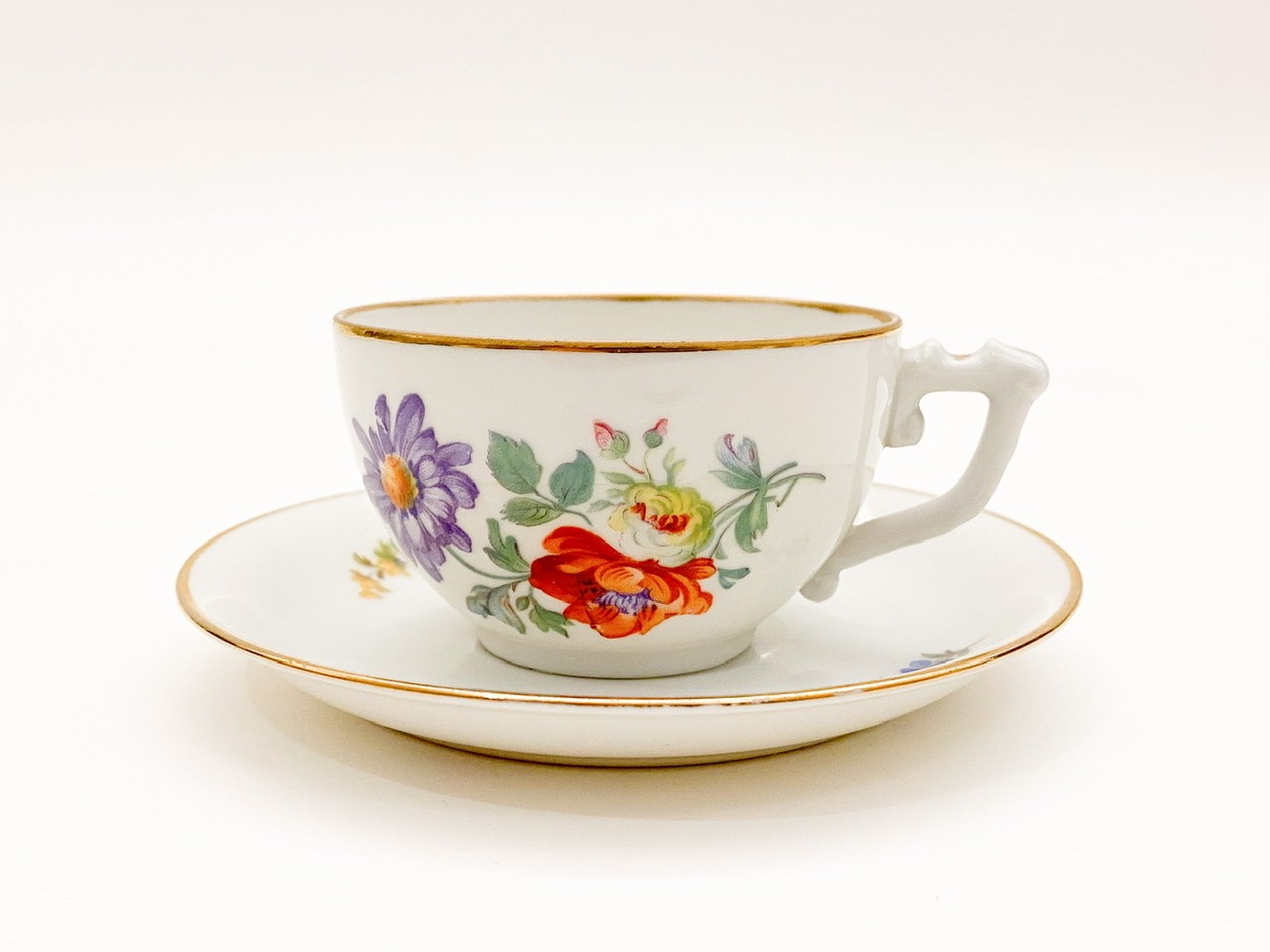 Aquincumi mokkás csésze alátéttel.