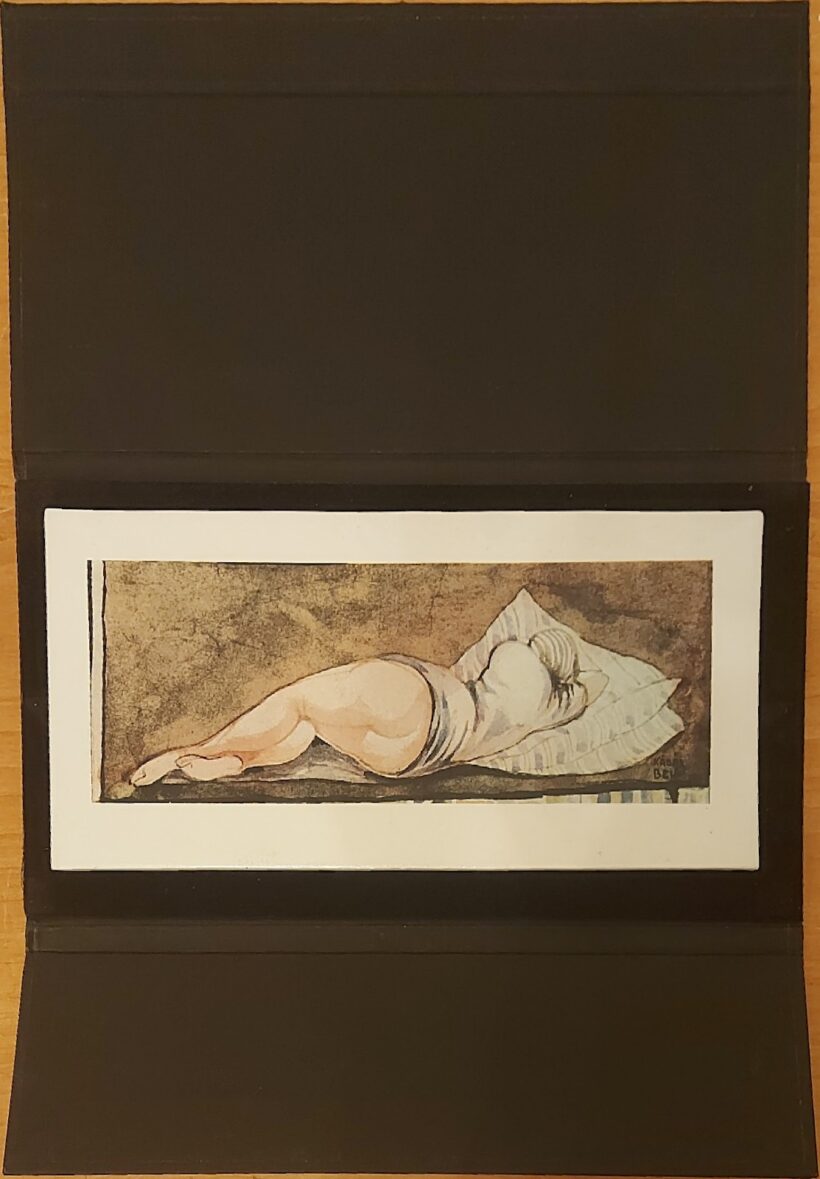 Kádár Béla (1877-1956): Fekvő nő.  Kádár Béla (1877-1956): Fekvő nő. Számozott kerámia plakett.