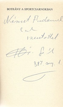 Harsányi Gábor Harsányi Gábor: Botrány a Sportcsarnokban. Dedikált példány.
