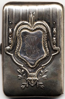 Ezüst szecessziós, monogramos női cigarettatárca. Jelzett. Ezüst szecessziós, monogramos női cigarettatárca.