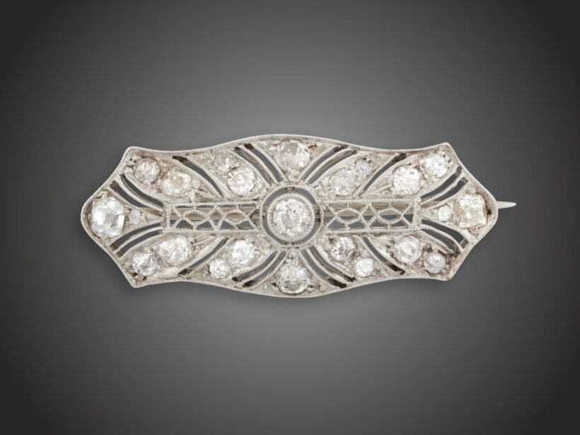 Kitűző, 585 au, 23 bril. cca. 1,0 ct, 2,9 g