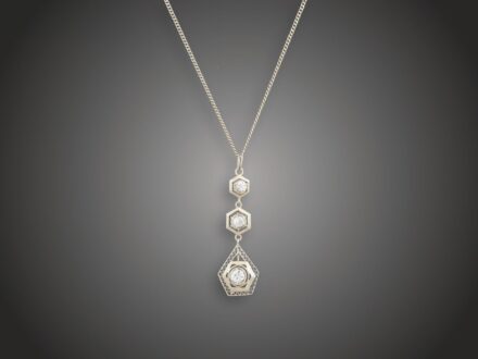 Lánc, függő, 375 au, 3 bril. cca. 0,45 ct, 3,6 g