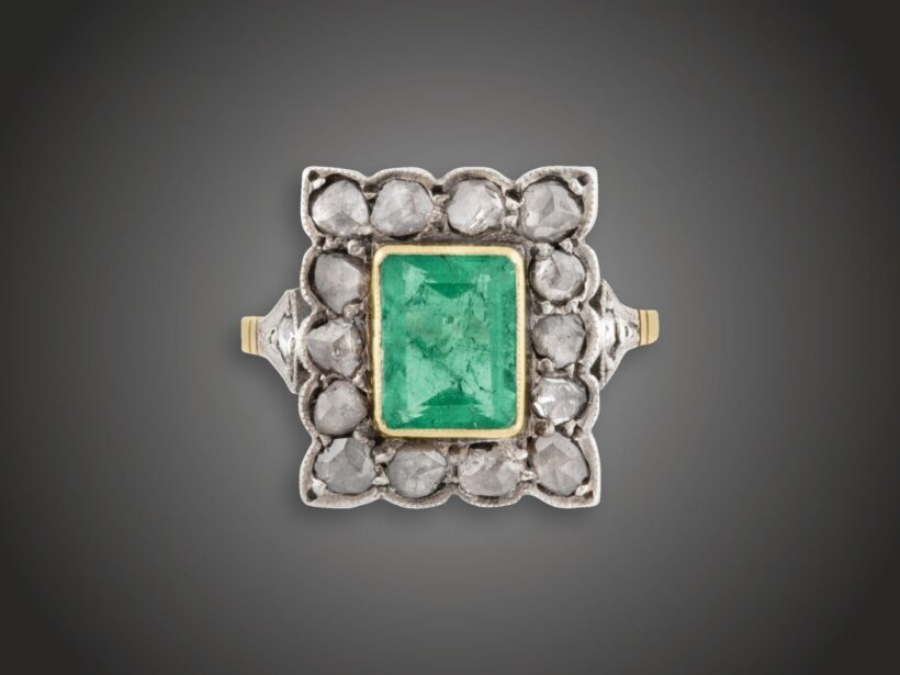 Gyűrű, 585 au, ag, 1 smaragd cca. 1,30 ct, 16 gyém. cca. 0,50 ct, 4,8 g