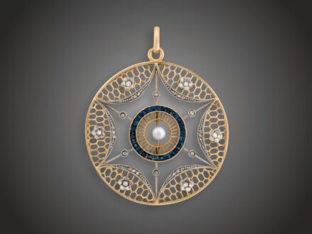 Függő, 585 au, igazgyöngy, zafír, 30 gyém. cca. 0,20 ct, 7,3 g