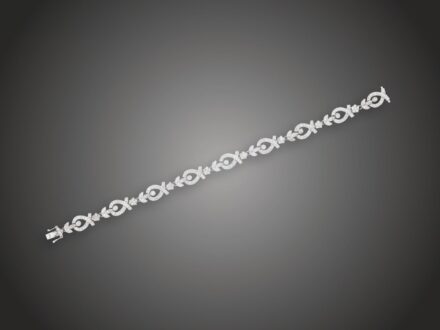 Karkötő, 585 au, 288 bril. cca. 1,50 ct, 12,7 g