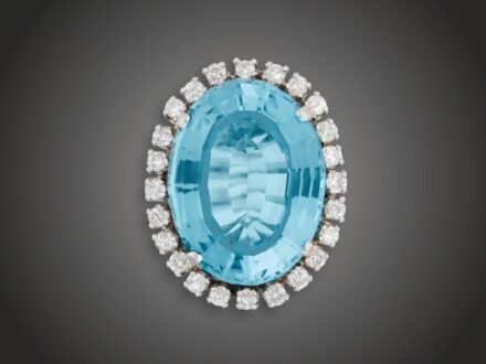 Gyűrű, 585 au, 1 topáz cca. 25,0 ct, 24 bril. cca. 0,90 ct, 13,8 g
