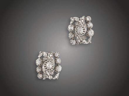Fülbevaló, 585 au, ag, 42 gyém. cca. 1,80 ct, 14,8 g