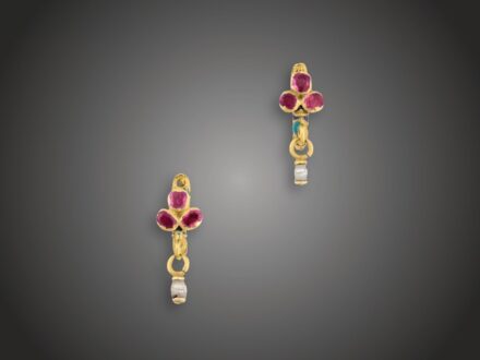 Fülbevaló, 18 K au, rubin, 8,5 g