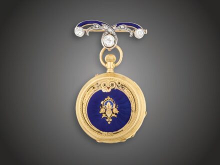 Függőóra, kitűző, 585 au, 3 bril. cca. 1,0 ct, 20 gyém. cca. 0,10 ct, bruttó 40,2 g