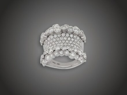 Gyűrű, Stefan Hafner, 750 au, 139 bril cca. 5,0 ct, 21,0 g
