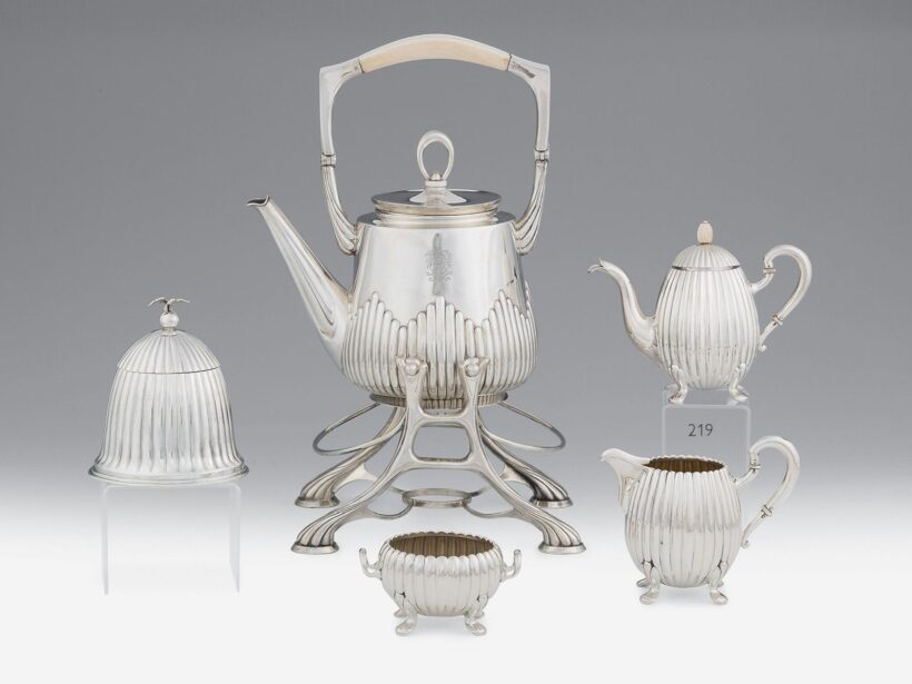 Bécsi jugendstil kiöntőgarnitúra, ezüst, 532 g.