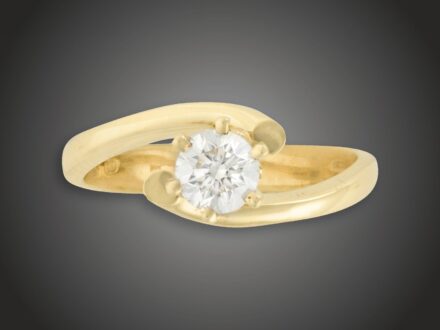Gyűrű, 750 au, 1 bril. cca. 0,50 ct, 3,9 g 