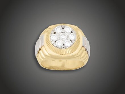 Gyűrű, 750 au, 7 bril. cca. 0,80 ct, 18,2 g 