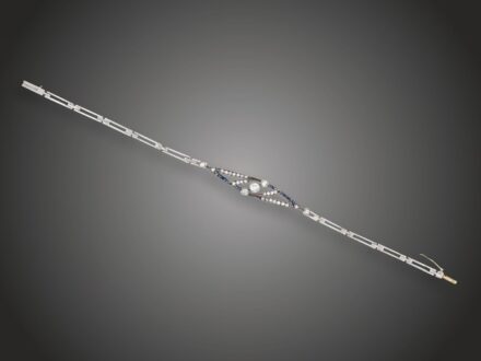 Karkötő, au, ag 925, 5 bril. cca. 0,30 ct, 24 gyém. cca. 0,20 ct, zafír, 5,8 g