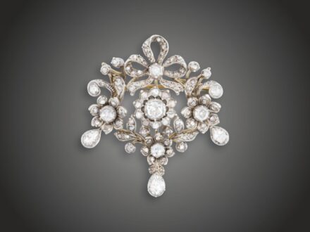 Melltű-függő, 585 au, ag, 96 gyém. cca. 2,5 ct, 16,0 g 