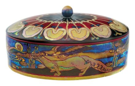 Zsolnay Ékszertartó edény, vadászjelenettel, Zsolnay, 1908 körül