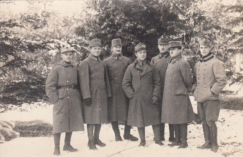 53-1089 Katonai csoportkép fotólap " Laborc György Péter gyüjteményéből" felirattal 15x10cm
